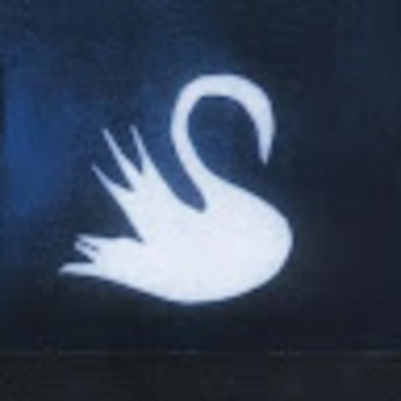 Meet your Posher, Lucia - Picture 1 of 1